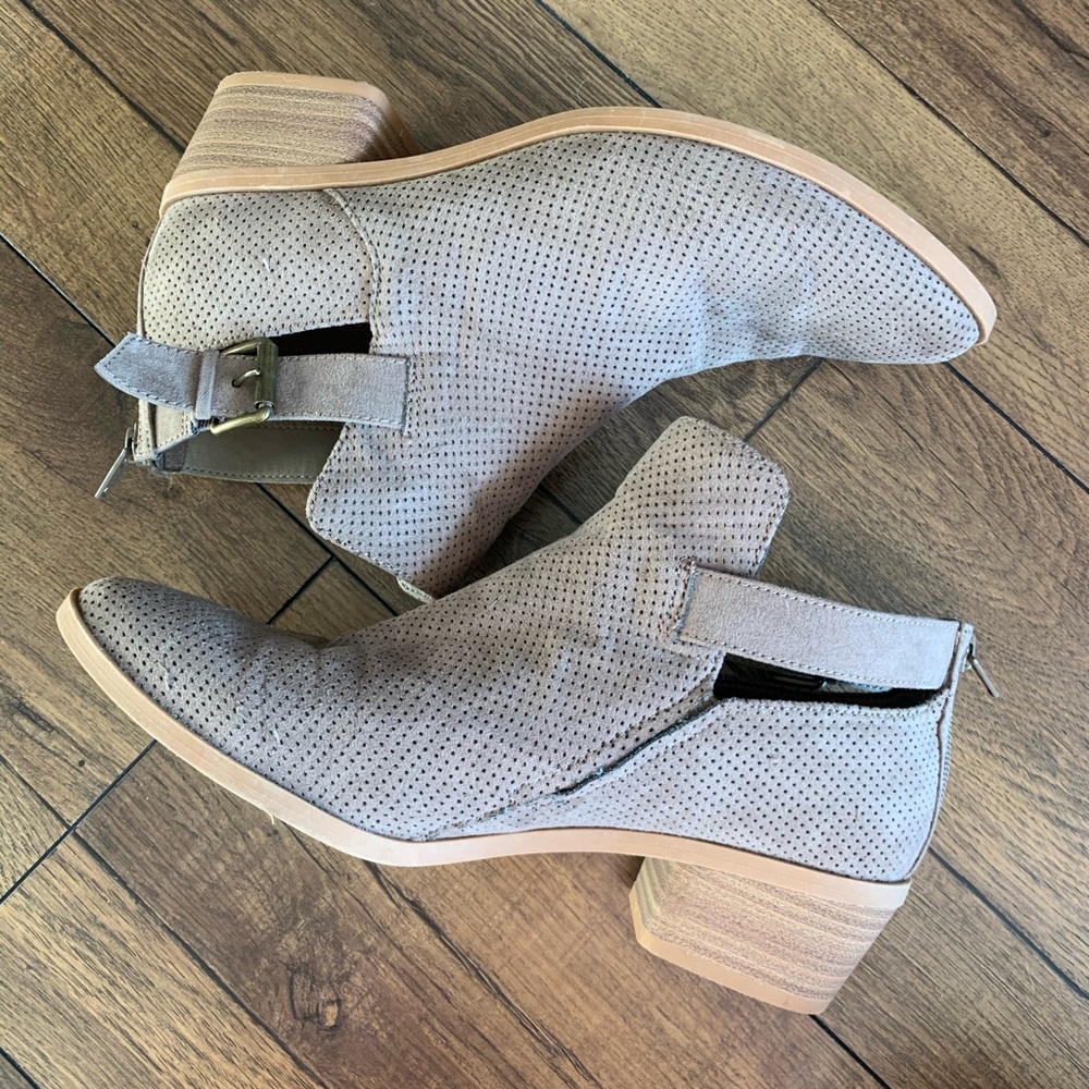Grey booties